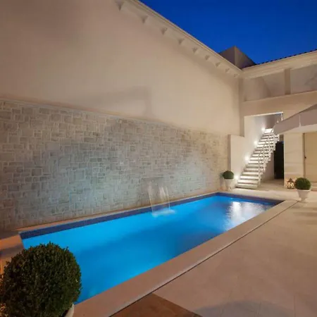 Frida Villa Tar-Vabriga